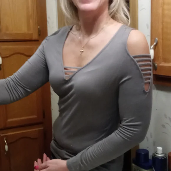 "Rock & Republic" brand. Long sleeve cut out top. Size L. - Picture 1 of 5